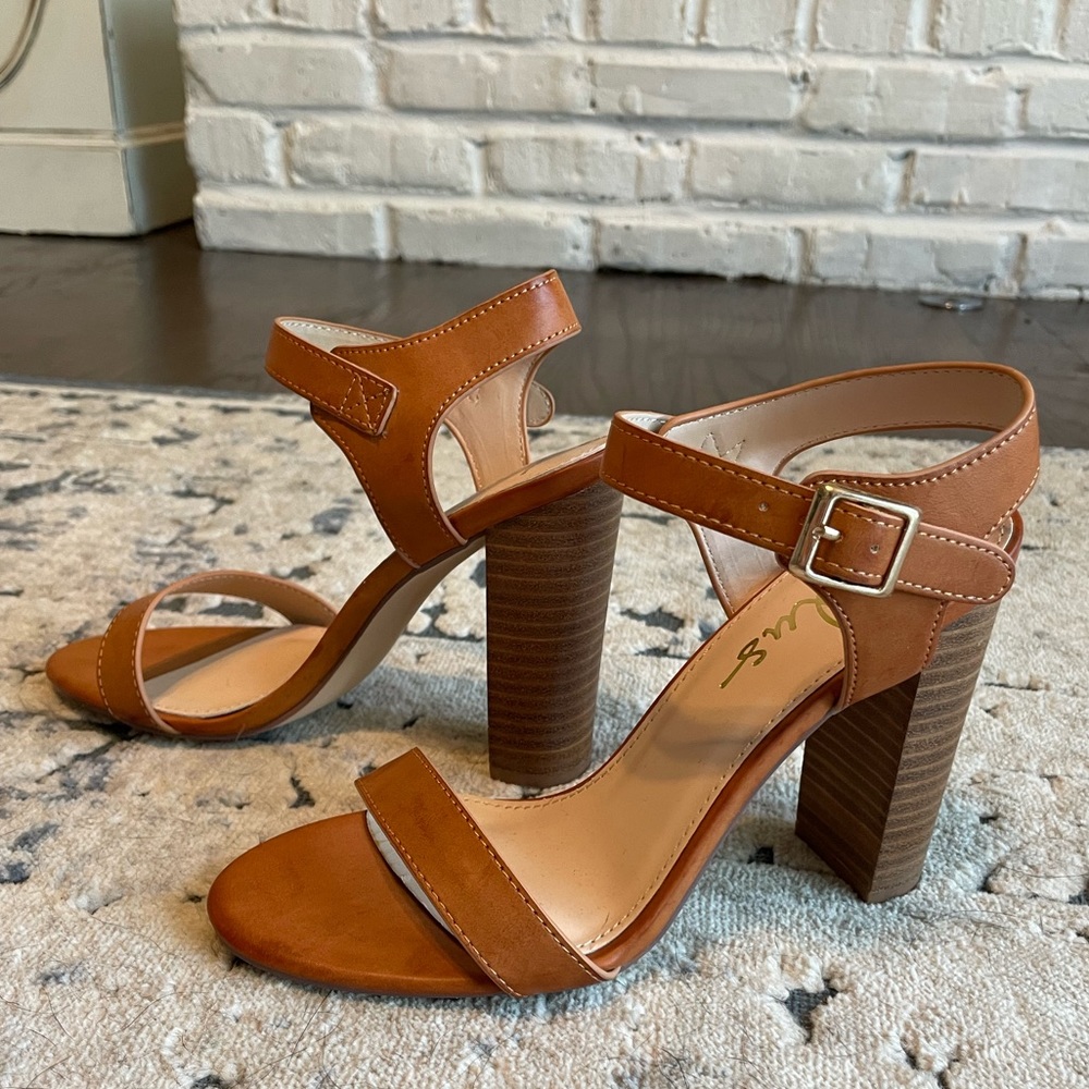 Lulus cognac heels size 7
